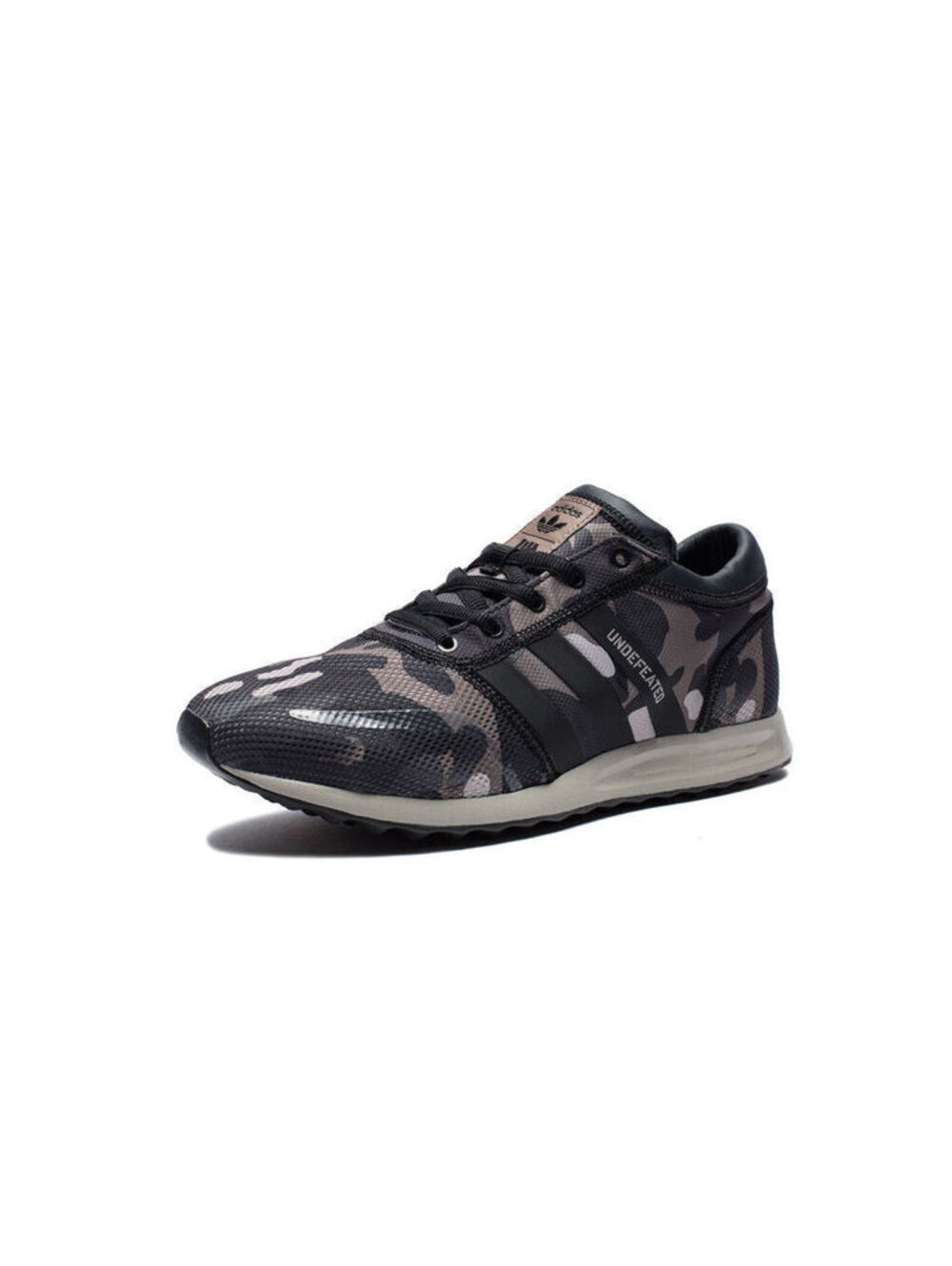 ADIDAS x UNDEFEATED LOS ANGELES UNDFTD Size 8